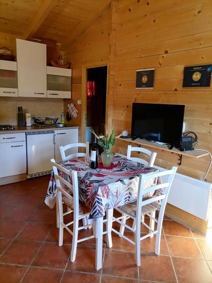 Apartma Suzy Pobegi Exterior foto