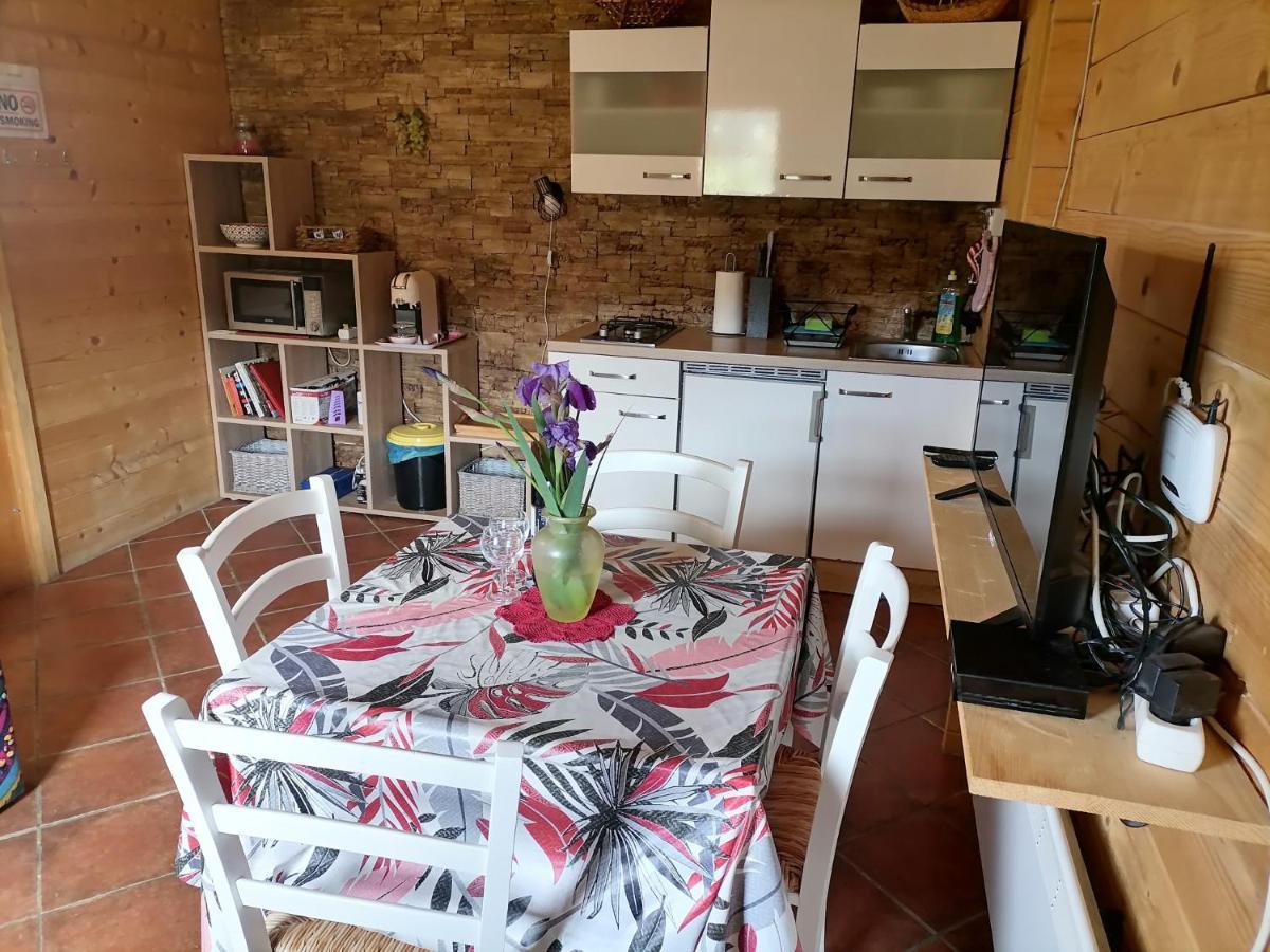 Apartma Suzy Pobegi Exterior foto